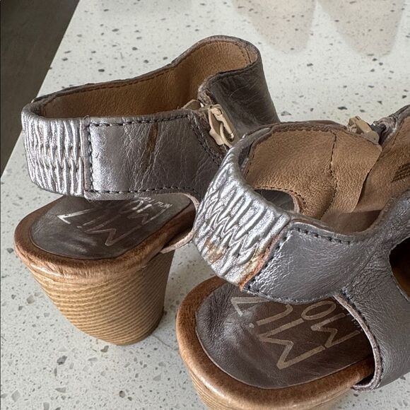 Miz Mooz Metallic Pewter Leather Heeled Sandals Open Toe Shoes Slingback Size 38 - Picture 4 of 12